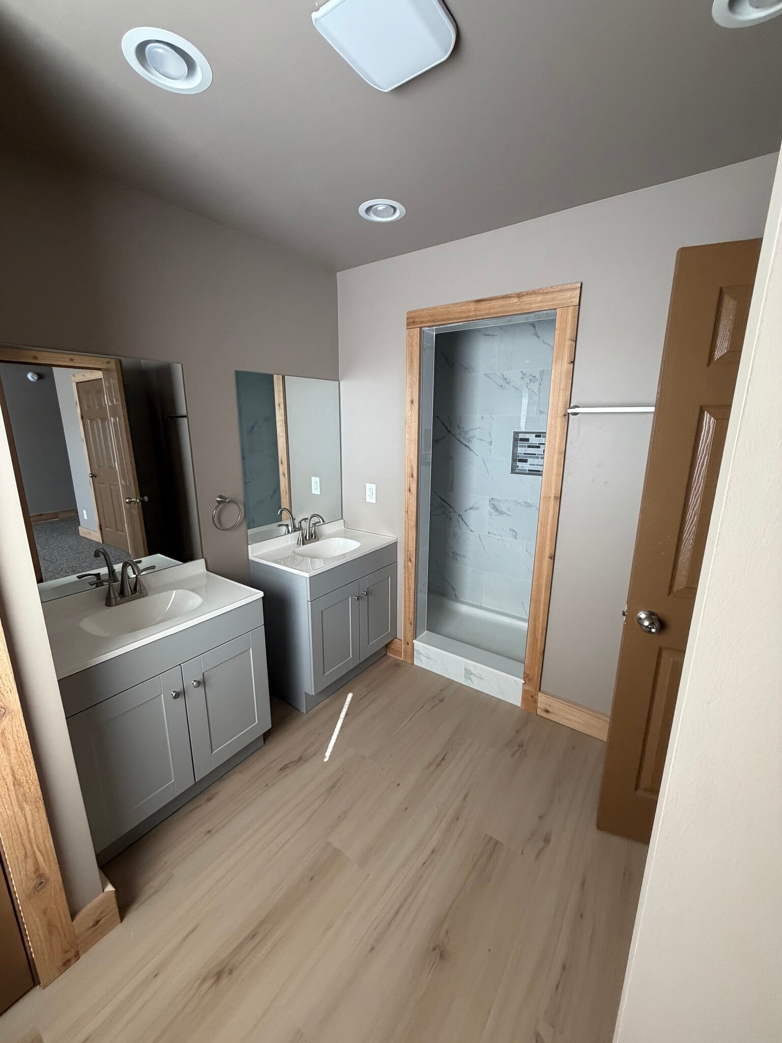 Unit A - 280 W Elm St