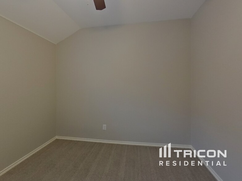 Building Photo - 141 Bridlewood St