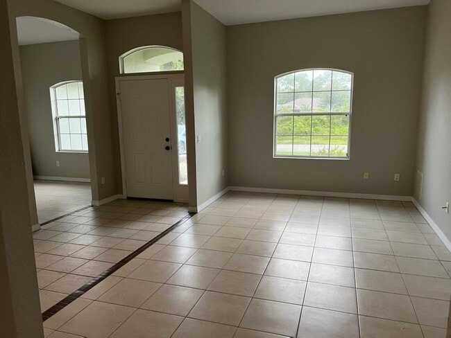 Building Photo - 1646 Yankee Terrace