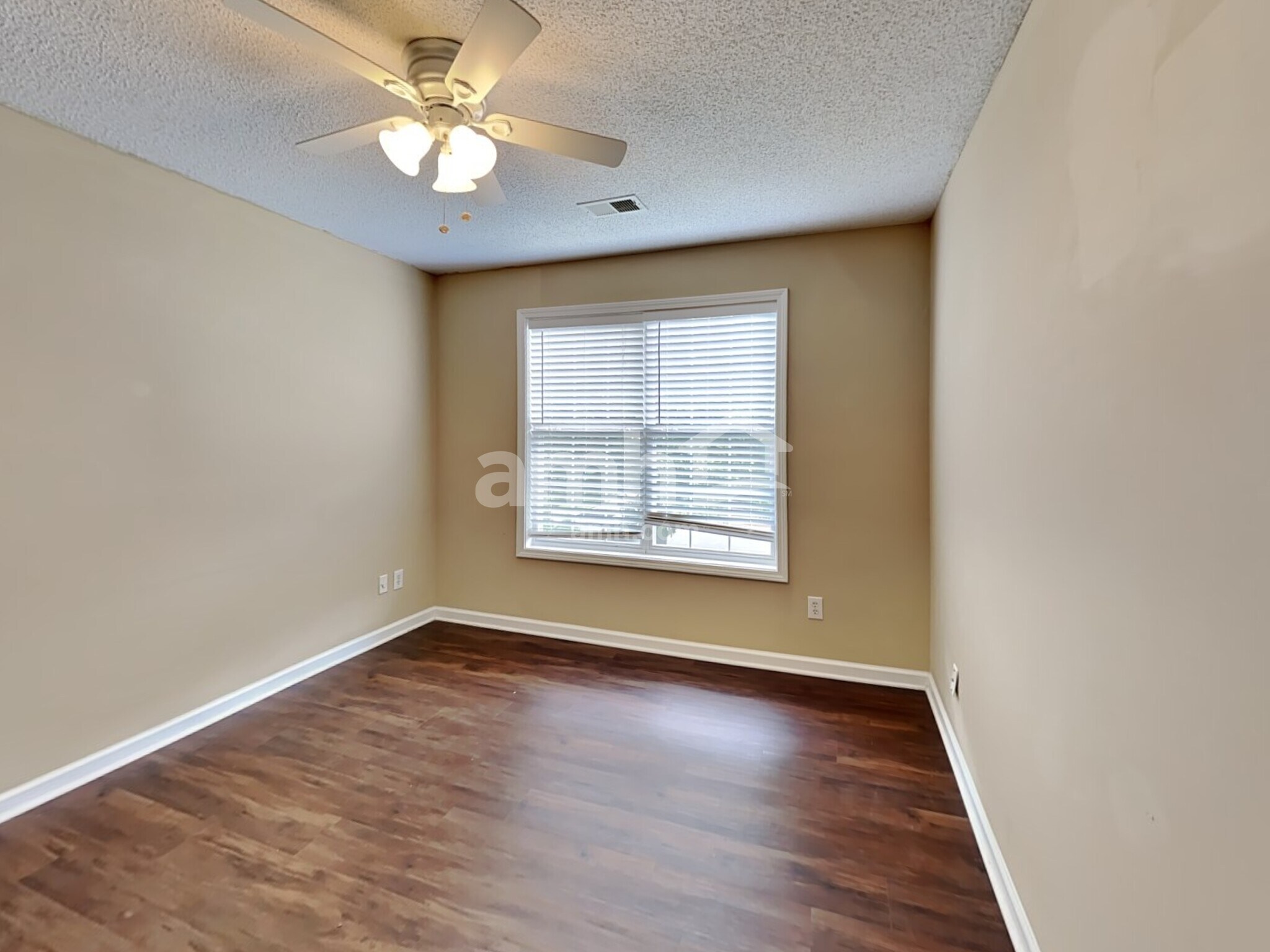 Building Photo - 5705 Wandering Vine Trl SE