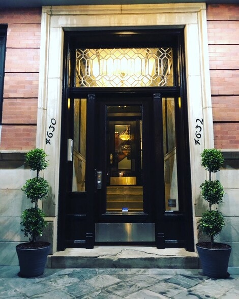 Building Photo - 4632 N Kenmore Ave