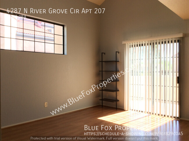 Building Photo - Beautiful Condo 10mins to UofA!