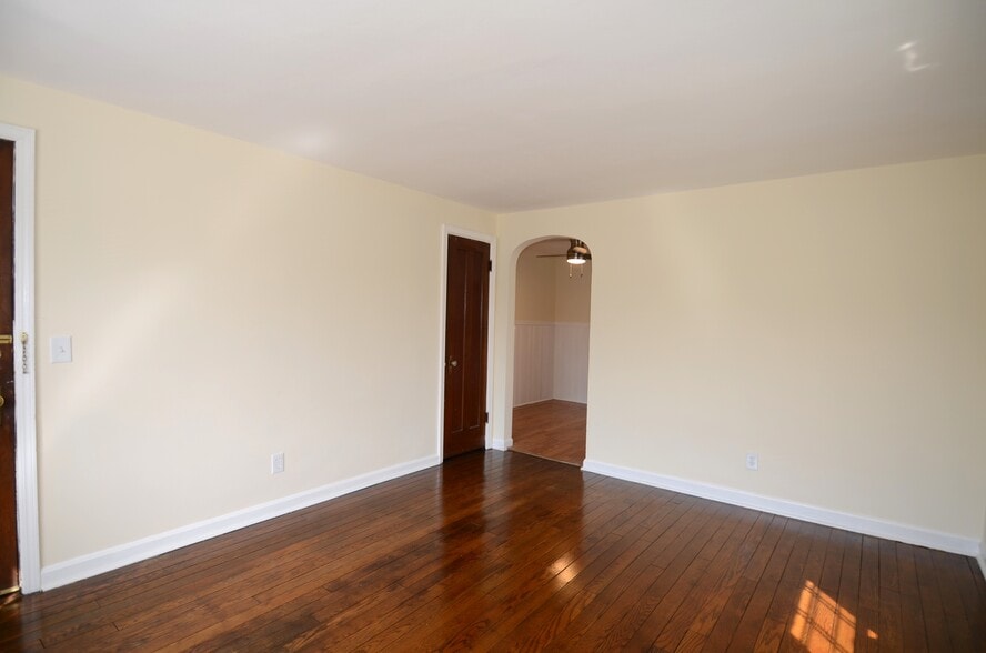 Building Photo - 2532 Williams Ave