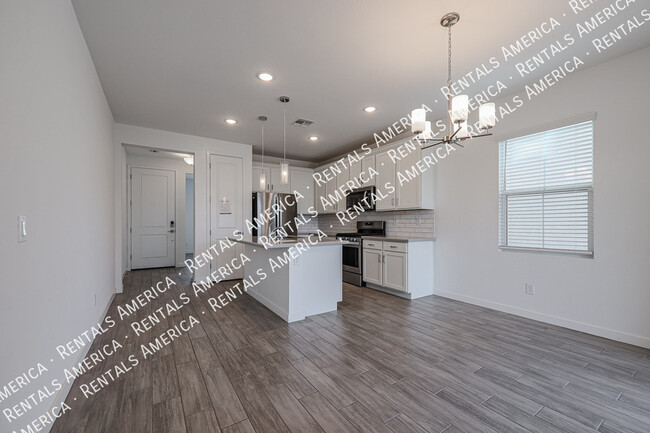Building Photo - 1117 N Jay Pl
