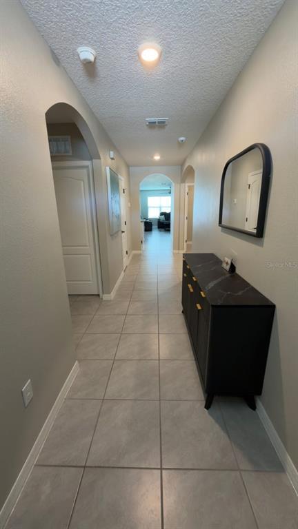 Building Photo - 1583 Barberry Dr