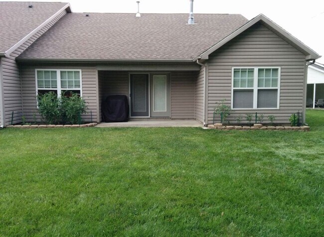 Building Photo - 3650 Ellison Dr