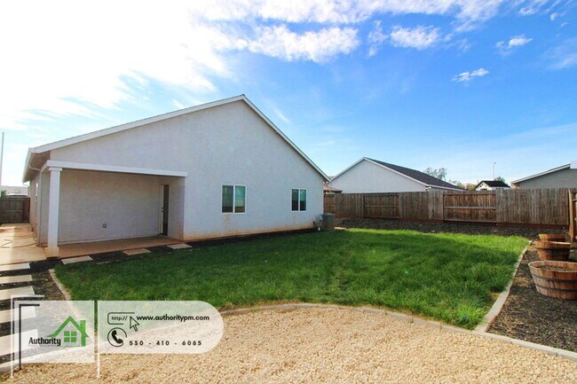 Building Photo - 3010 Silverstone Dr