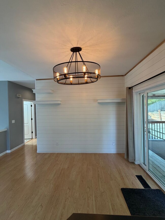 Building Photo - 1187 Horizon Ridge Ct NE