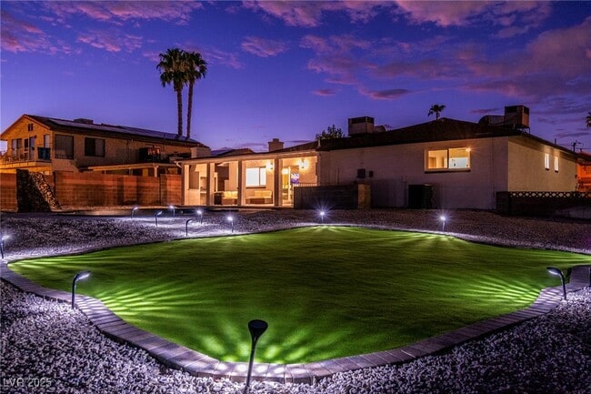 Building Photo - 3485 Shamrock Ave