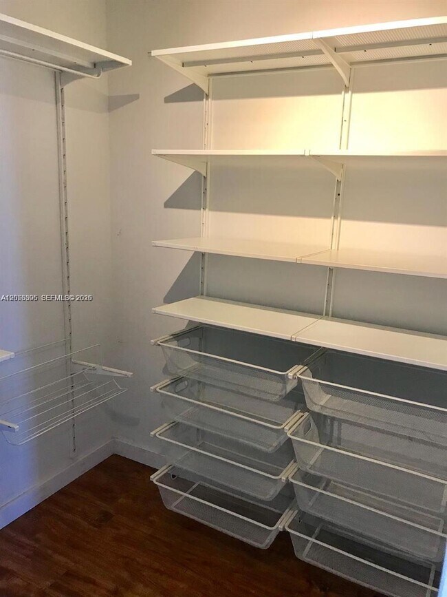 Building Photo - 13155 Ixora Ct