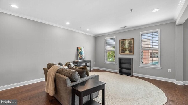 Building Photo - 7674 Maple Lawn Blvd