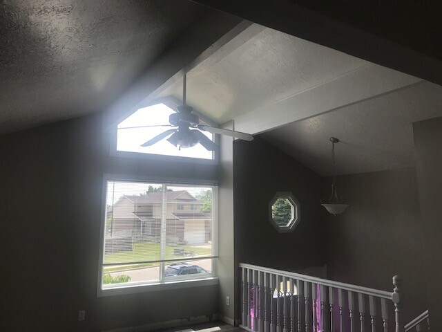 Building Photo - South Ogen home