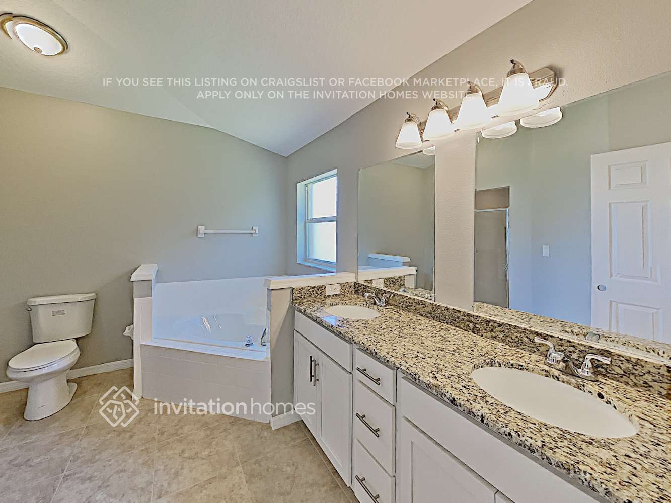 Building Photo - 3229 Sawgrass Creek Cir