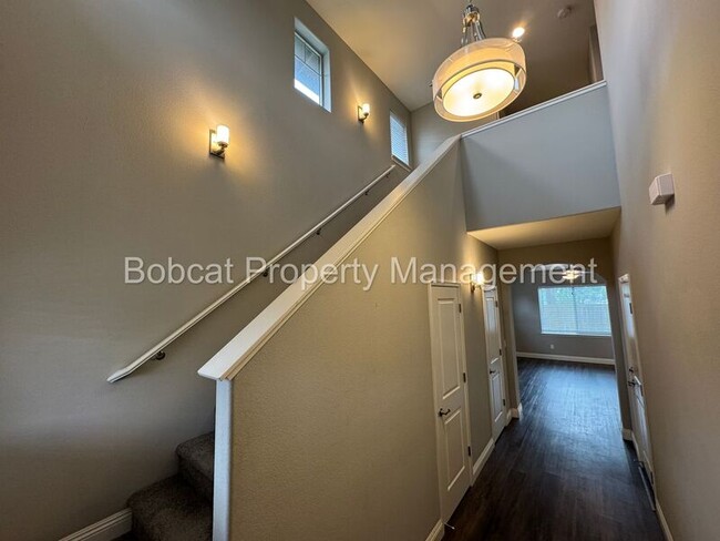Building Photo - 1399 Handelin Rd