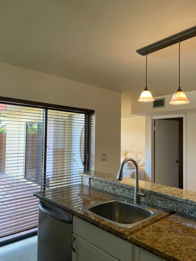 Building Photo - 22976 Oxford Pl