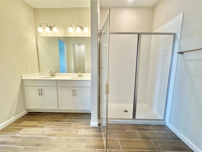 Building Photo - 824 Griffon Ave