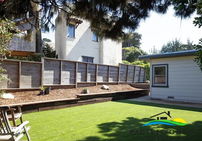 Building Photo - Charming 2-Bedroom Bungalow with Private Outdoor Space