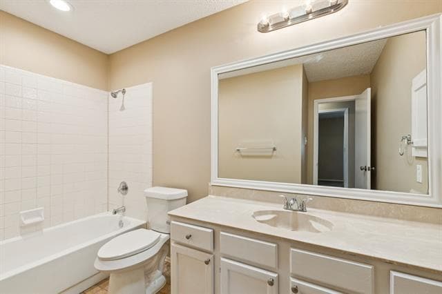 Building Photo - 916 Baxter Dr