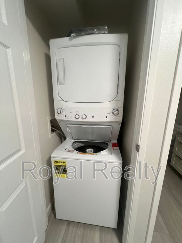 Building Photo - 95-1015 Kaapeha Street