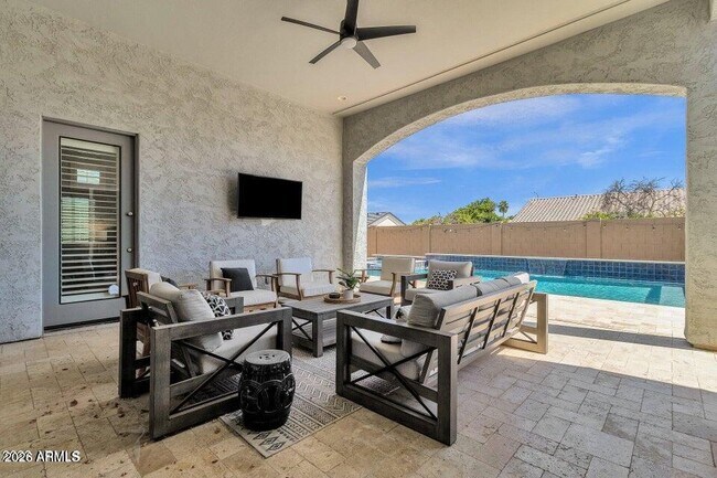 Building Photo - 4449 E Fountain St