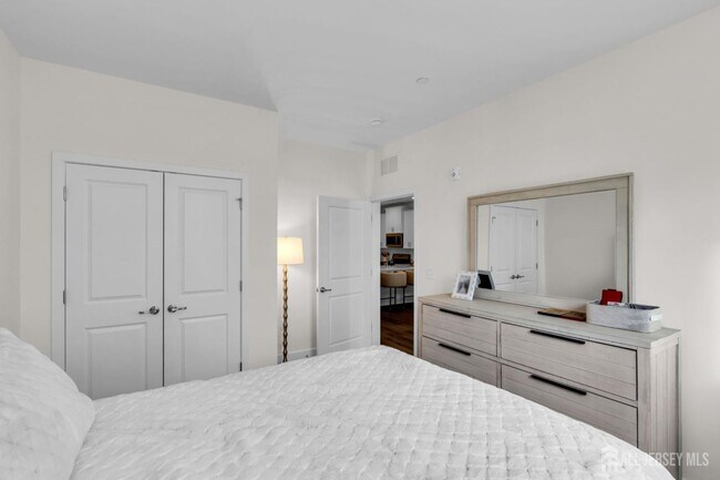 Building Photo - 30102 Radford Ct