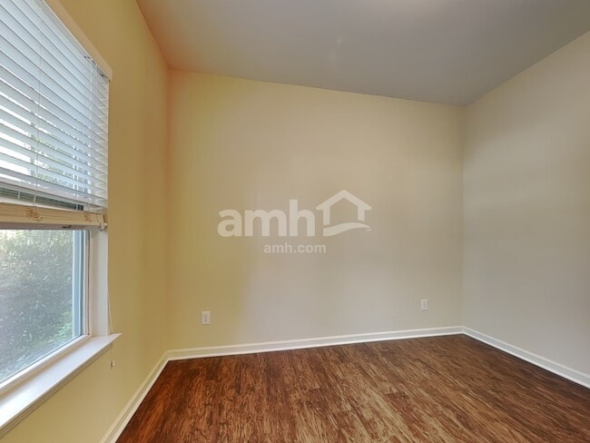 Building Photo - 4311 Hampstead Heath Dr