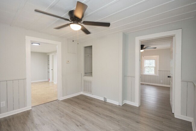 Building Photo - 2 Bedroom House for Rent in Macon, GA – THIS IS NOT A DUPLEX Near Mercer University | $700/mo