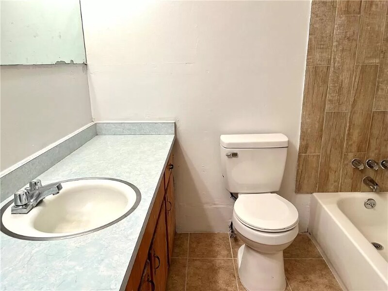 Building Photo - 2226 Formosa Cir