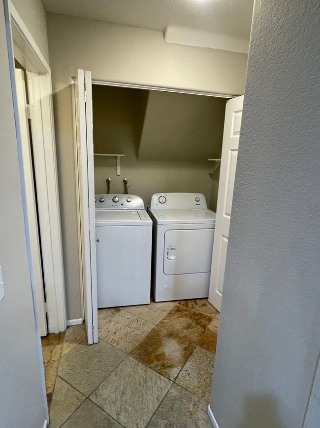 Building Photo - Beautiful Three Story Townhome In San Elij...