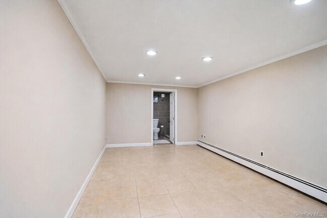 Building Photo - 38 Arista Dr