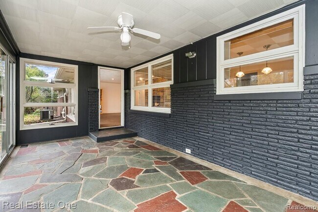 Building Photo - 509 Walbridge Dr