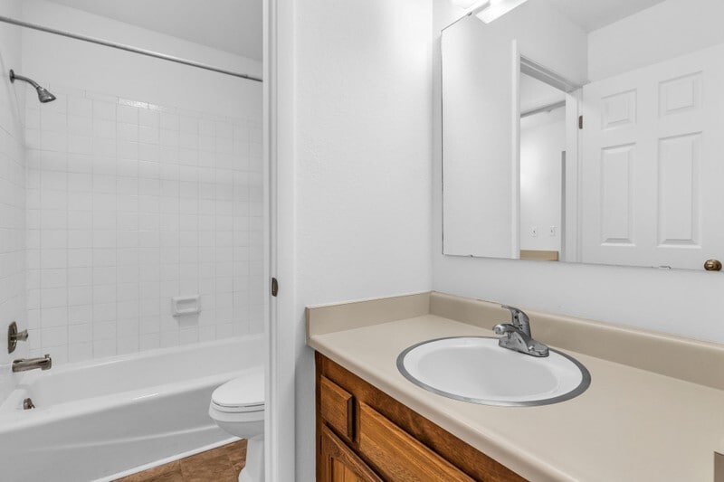 Building Photo - 955 Essex Ct Way