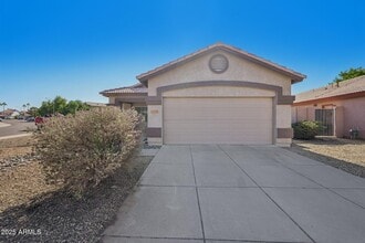 Building Photo - 15649 W Magnolia St