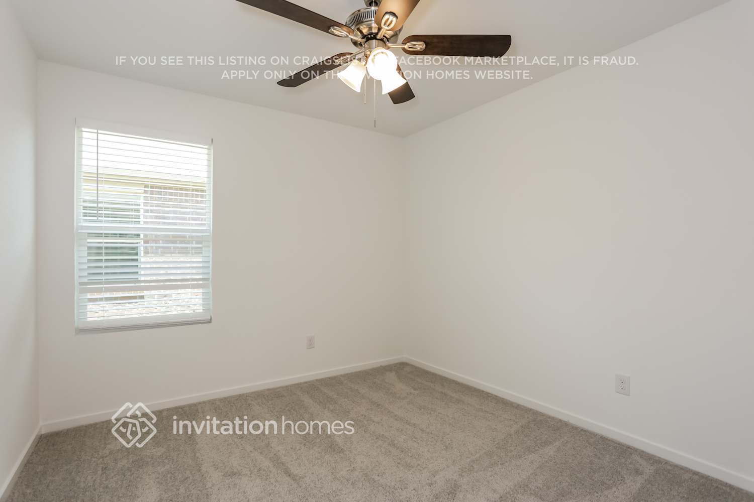 Building Photo - 916 Carrick Dr