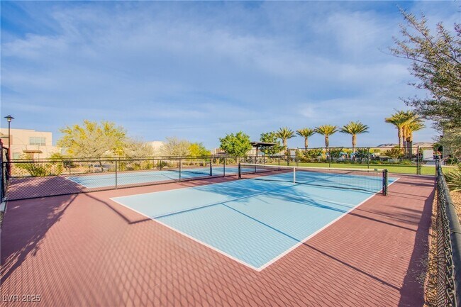 Building Photo - 10960 Merito Ct