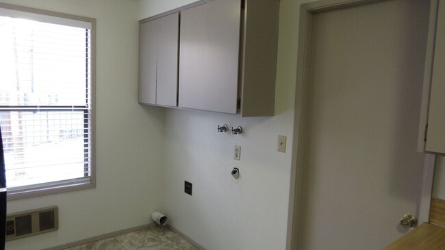 Building Photo - bon414