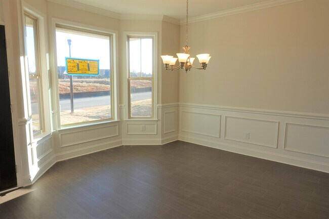 Building Photo - 2731 Millhone Dr