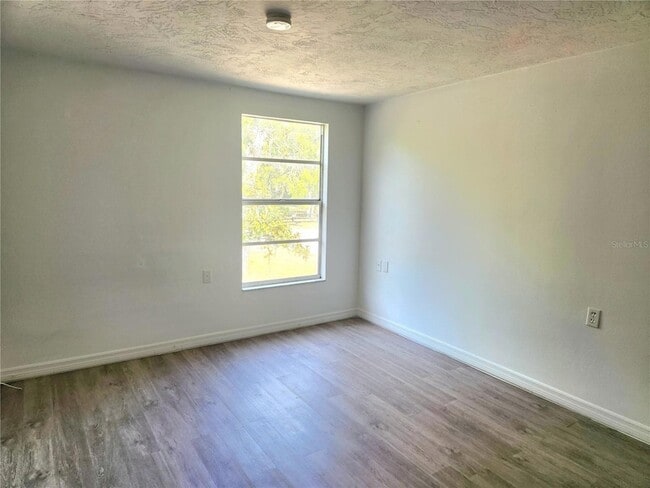Building Photo - 11631 Seminole Dr