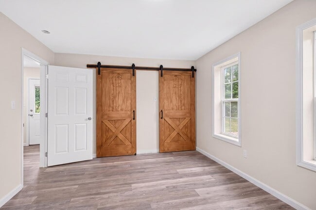 Building Photo - 2839 Black Oak Rd