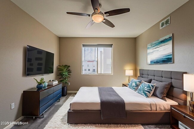 Building Photo - 615 E Portland St