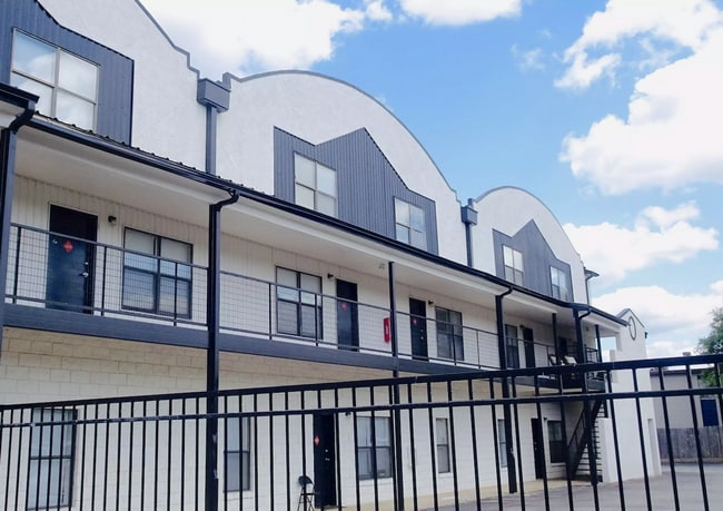 Interior Photo - Allen Place