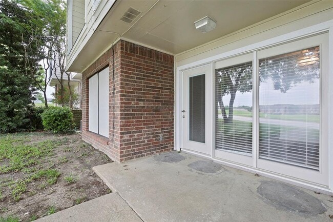 Building Photo - 5718 Marvin Loving Dr