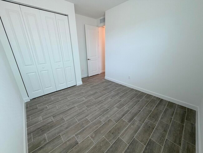 Building Photo - 2955 Spanish Cedar Pl