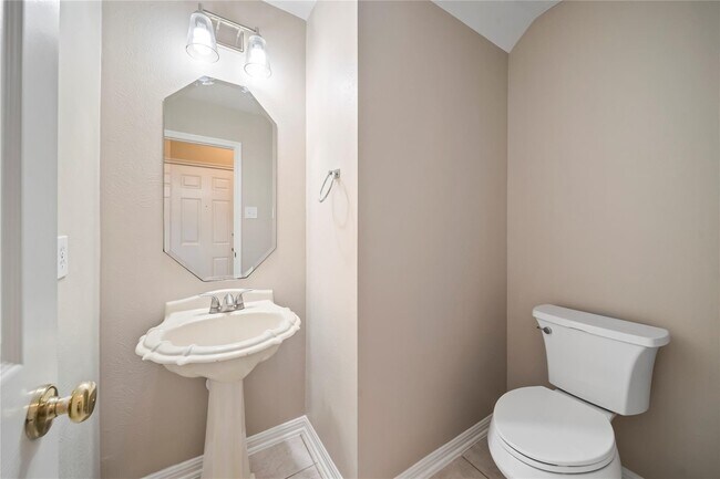 Building Photo - 22519 Diamond Shore Ct