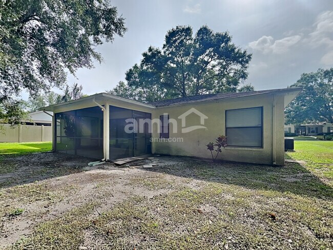 Building Photo - 234 Bryan Oak Avenue