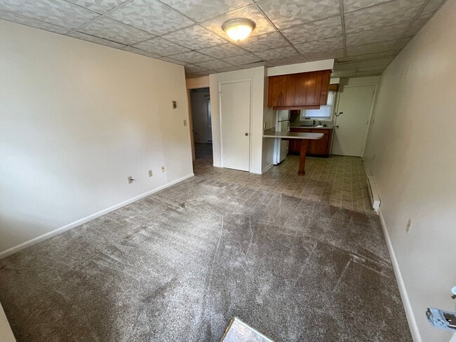 Building Photo - Apartment for Rent