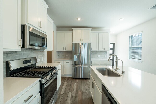 Building Photo - 838 Pepperbark Loop