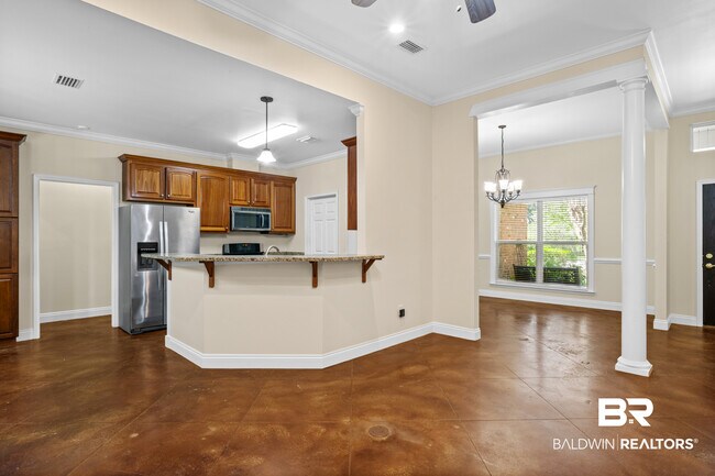 Building Photo - 20720 Northwood St