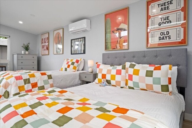 Building Photo - 6301 Santos St