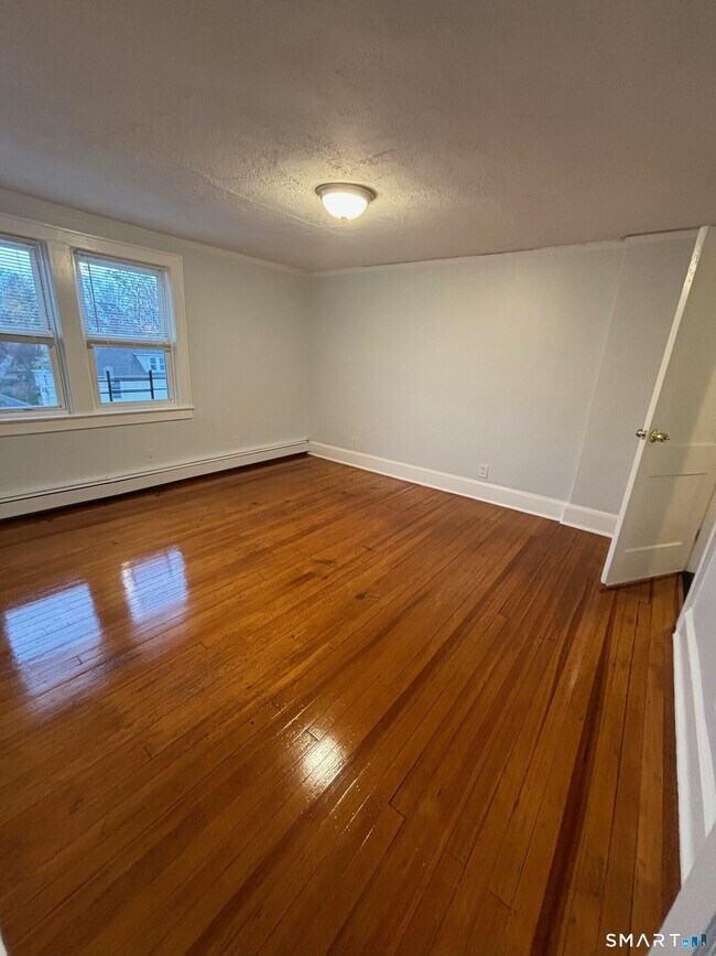 Building Photo - 259 Olivia St